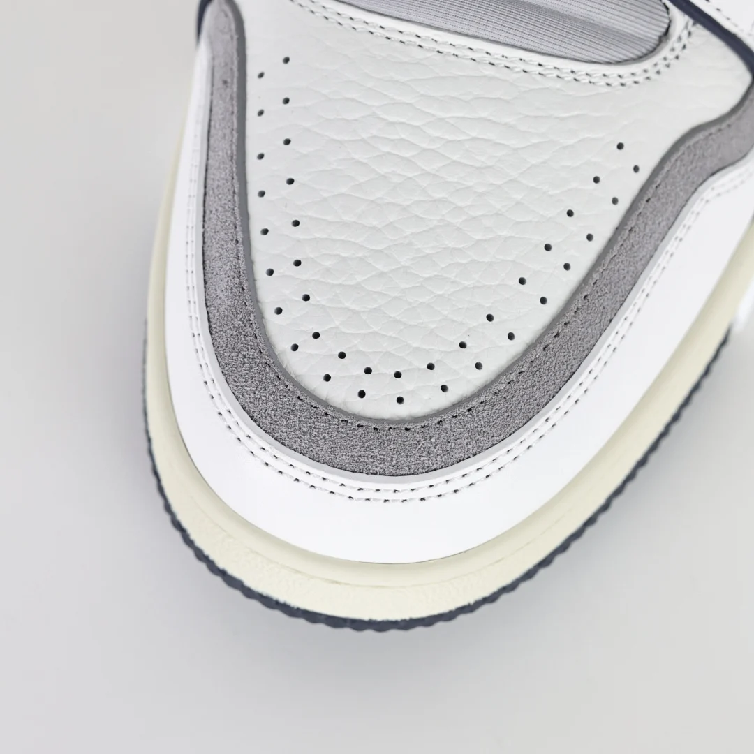 Louis Vuitton Sneaker - immagine 2
