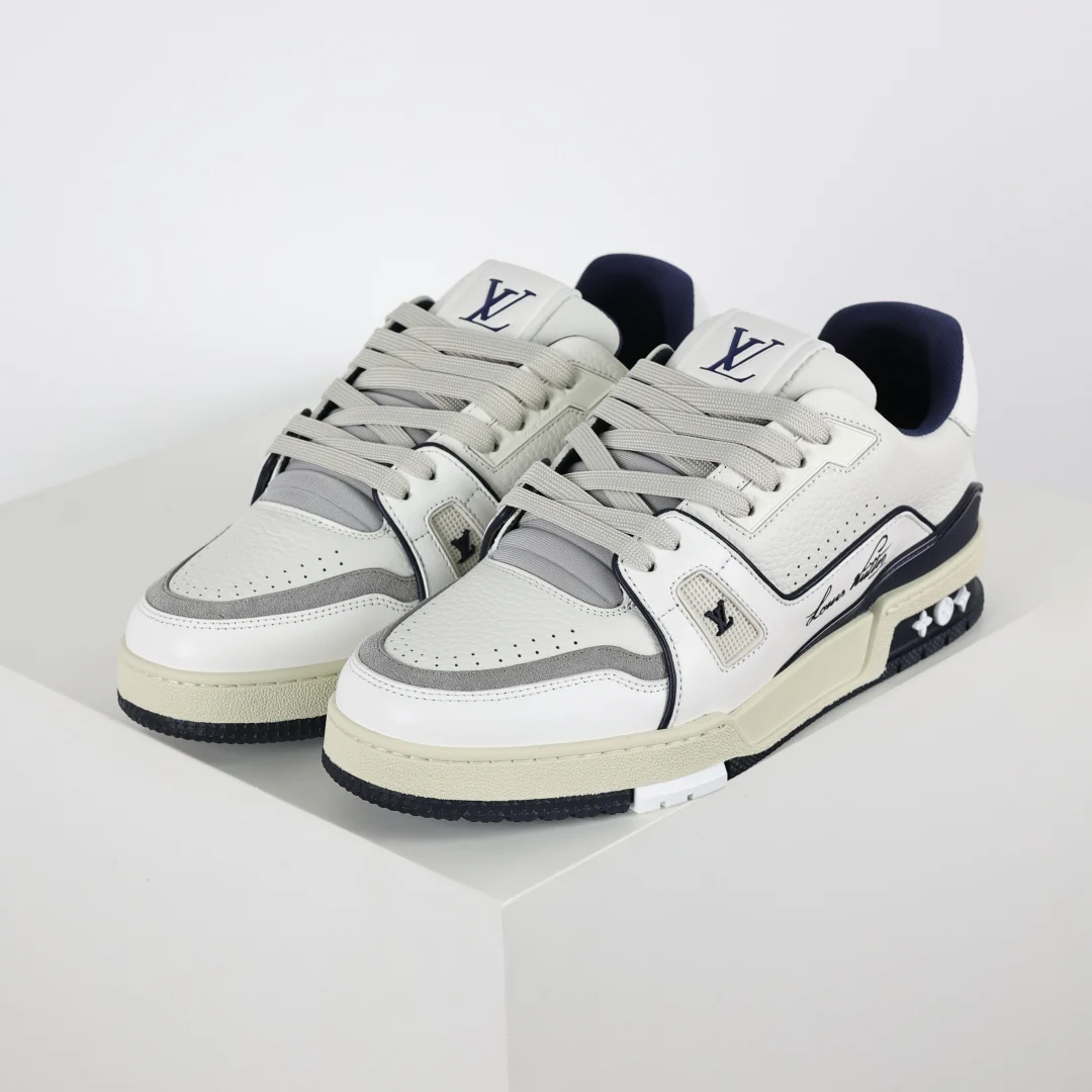 Louis Vuitton Sneaker