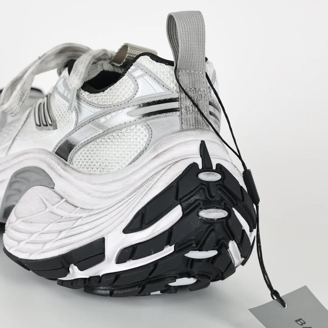 Balenciaga Sneaker - immagine 4
