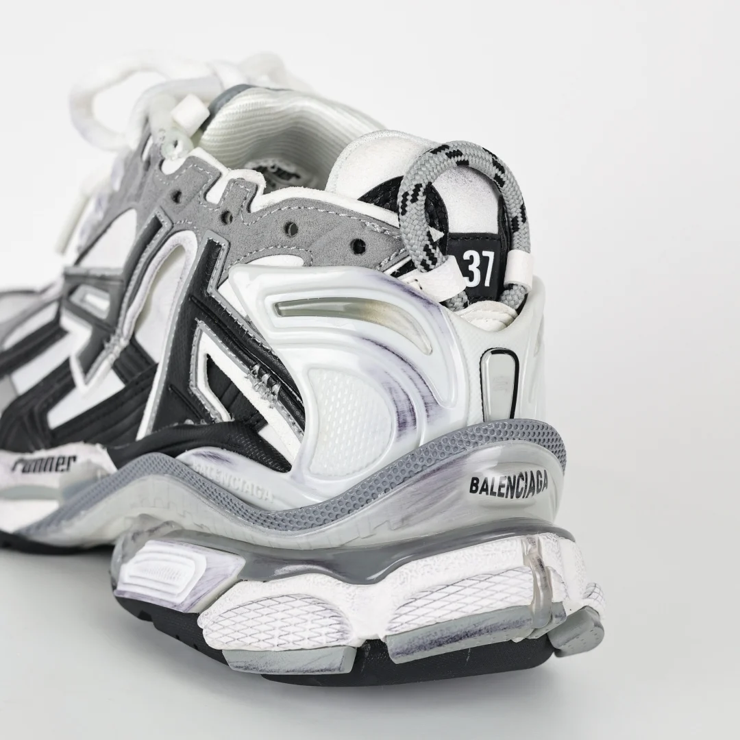 Balenciaga Sneaker - immagine 4
