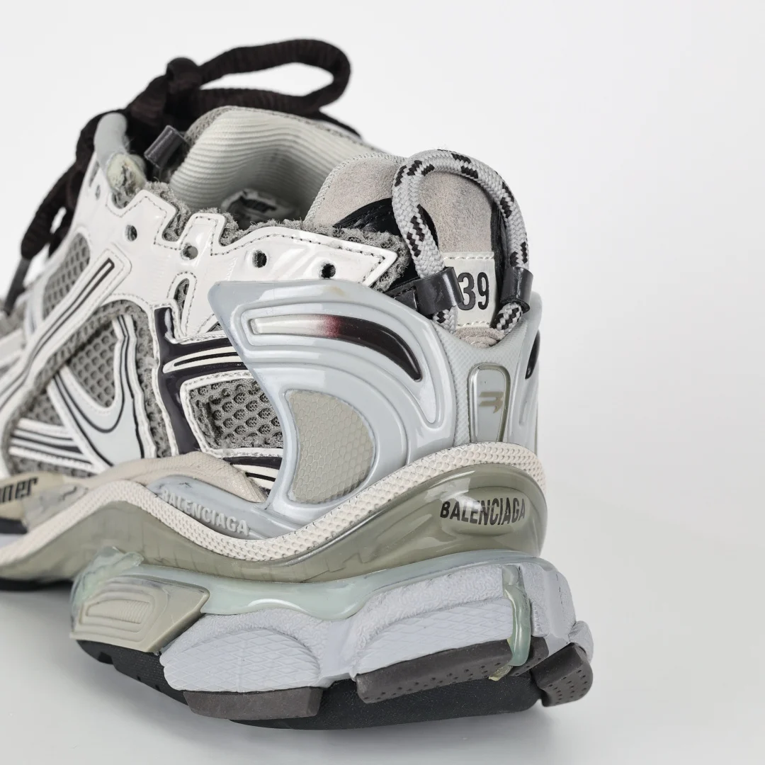 Balenciaga Sneaker - immagine 4