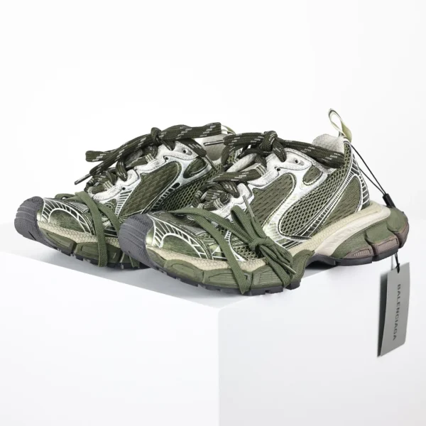 Balenciaga  Sneaker