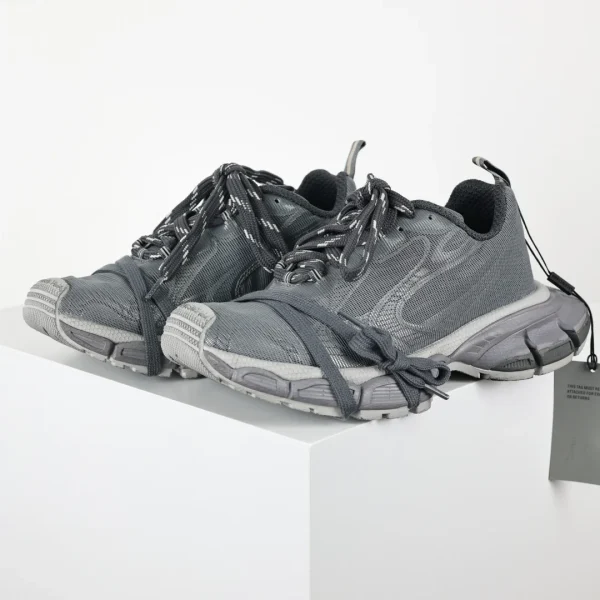 Balenciaga  Sneaker