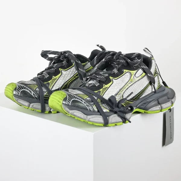 Balenciaga  Sneaker