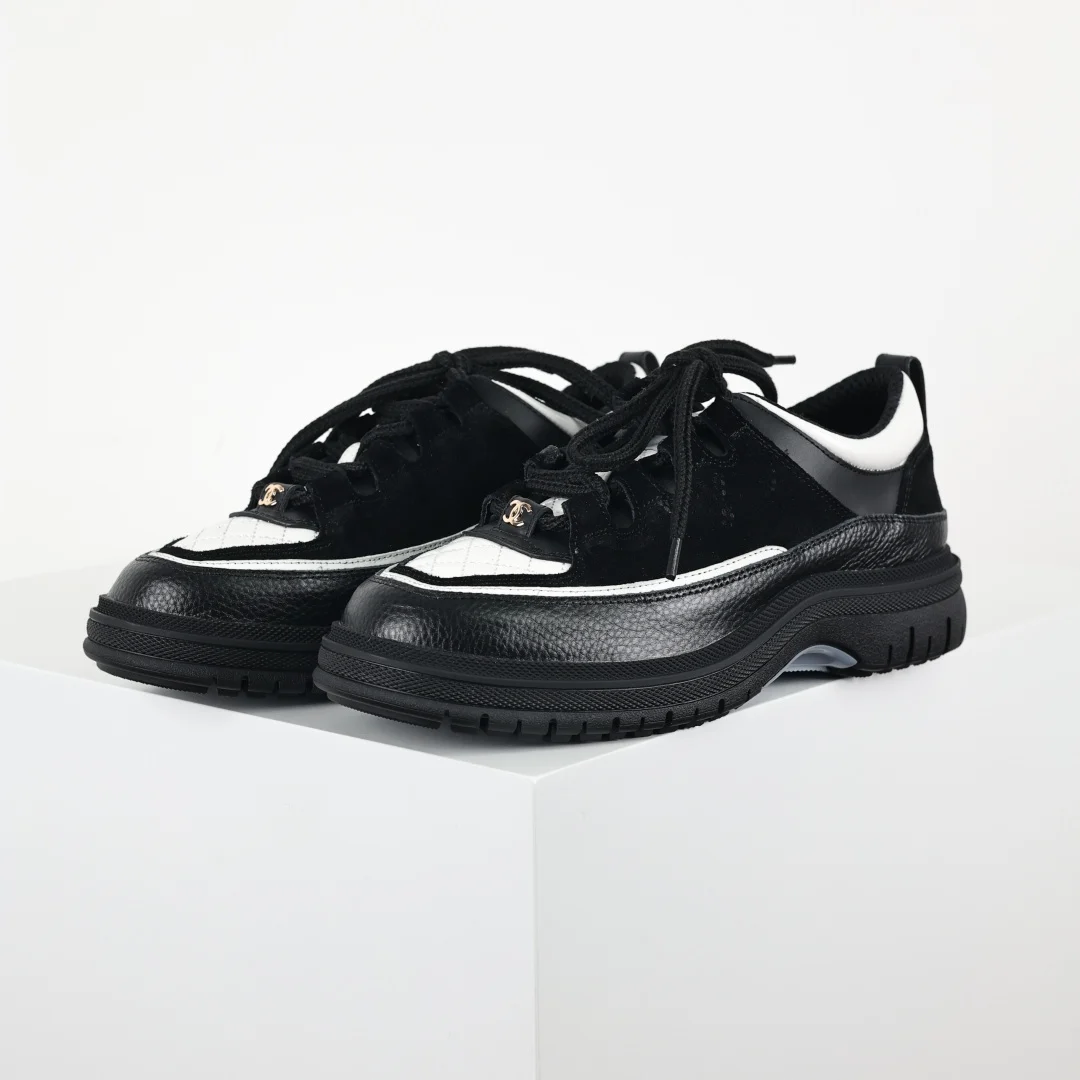 Chanel Sneaker