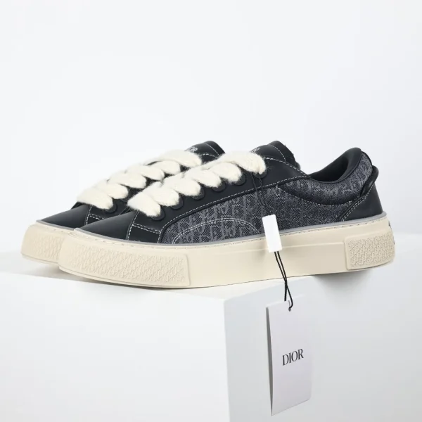 Dior Sneaker
