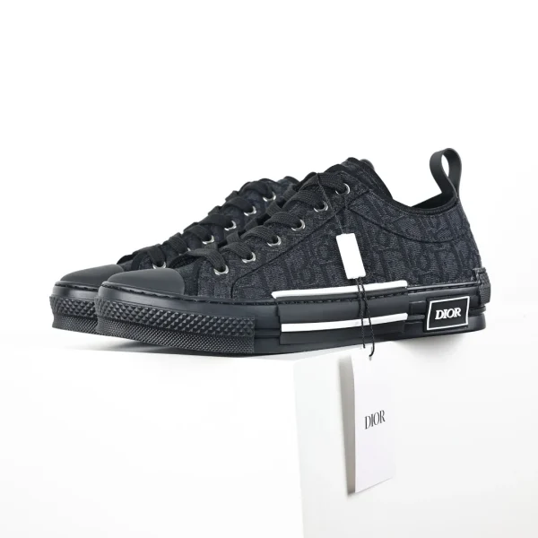 Dior Sneaker