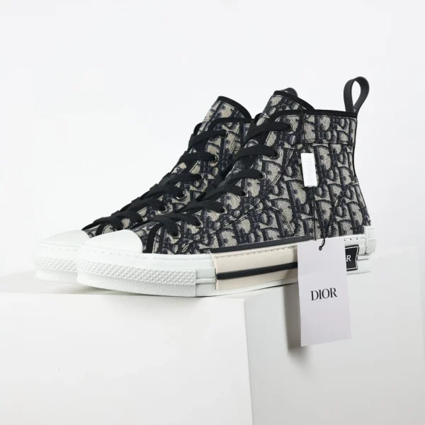 Dior Sneaker