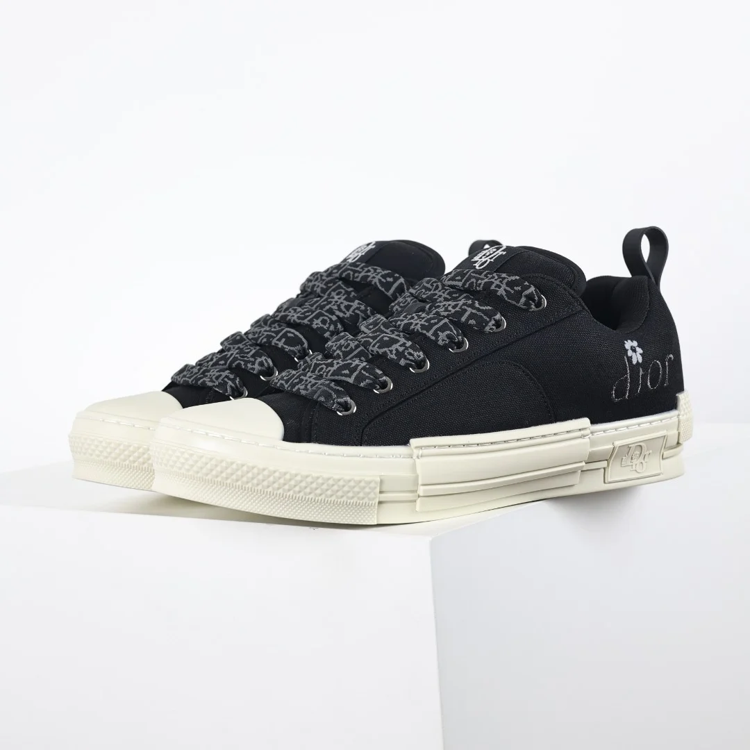 Dior Sneaker