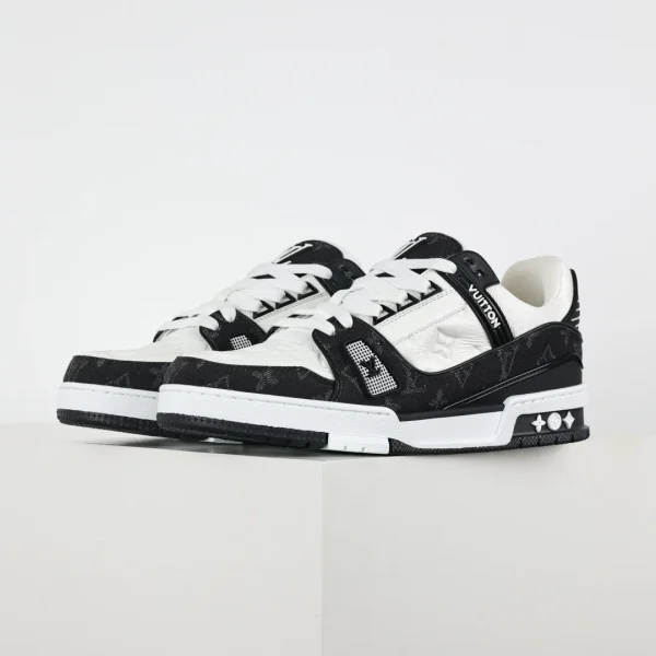 Louis Vuitton Sneaker