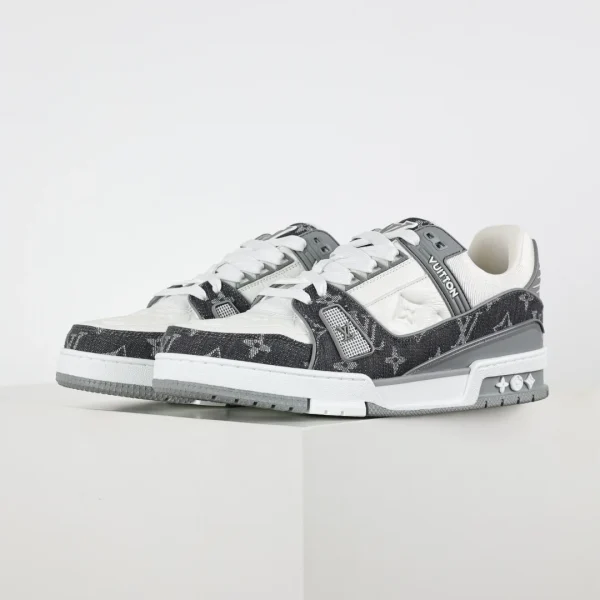 Louis Vuitton Sneaker