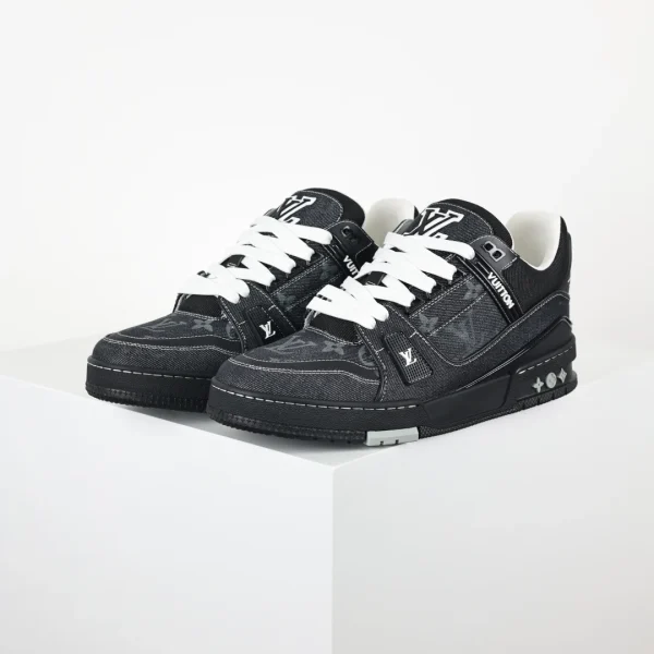 Louis Vuitton Sneaker
