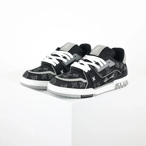 Louis Vuitton Sneaker