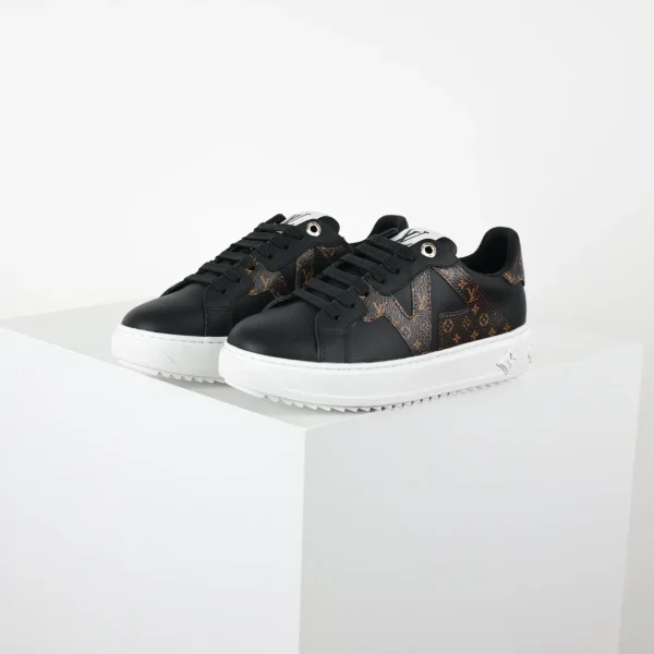 Louis Vuitton Sneaker