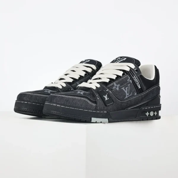 Louis Vuitton Sneaker
