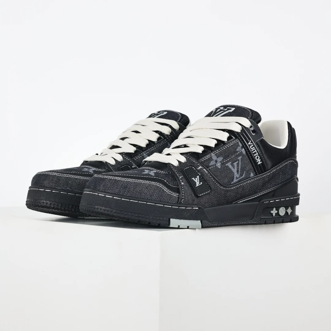Louis Vuitton Sneaker