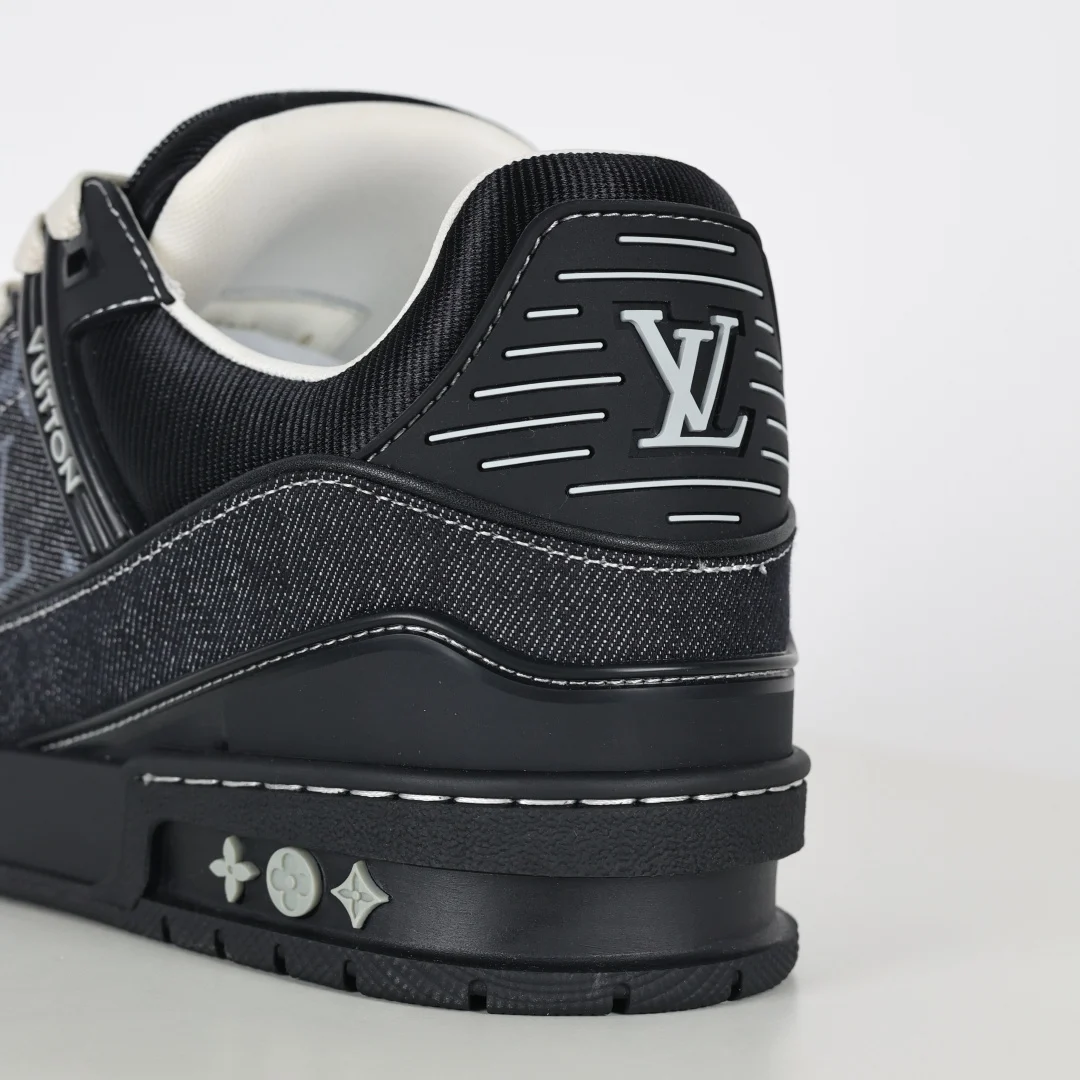 Louis Vuitton Sneaker - immagine 4