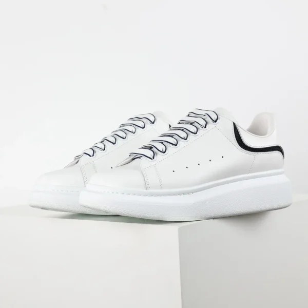 Alexander McQueen Sneaker