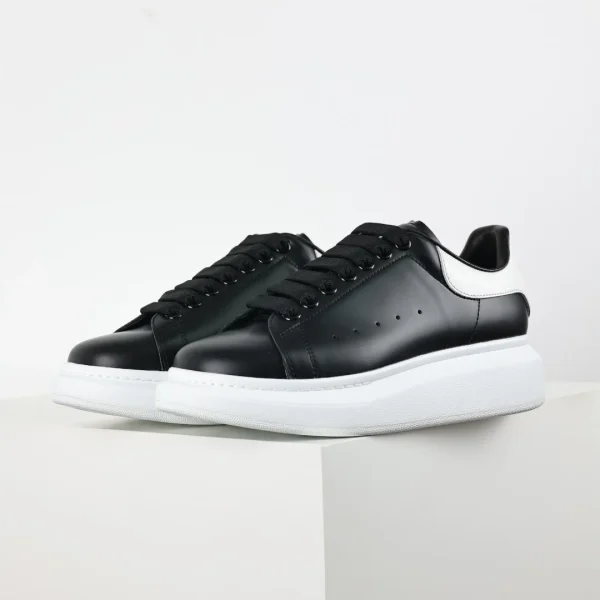 Alexander McQueen Sneaker