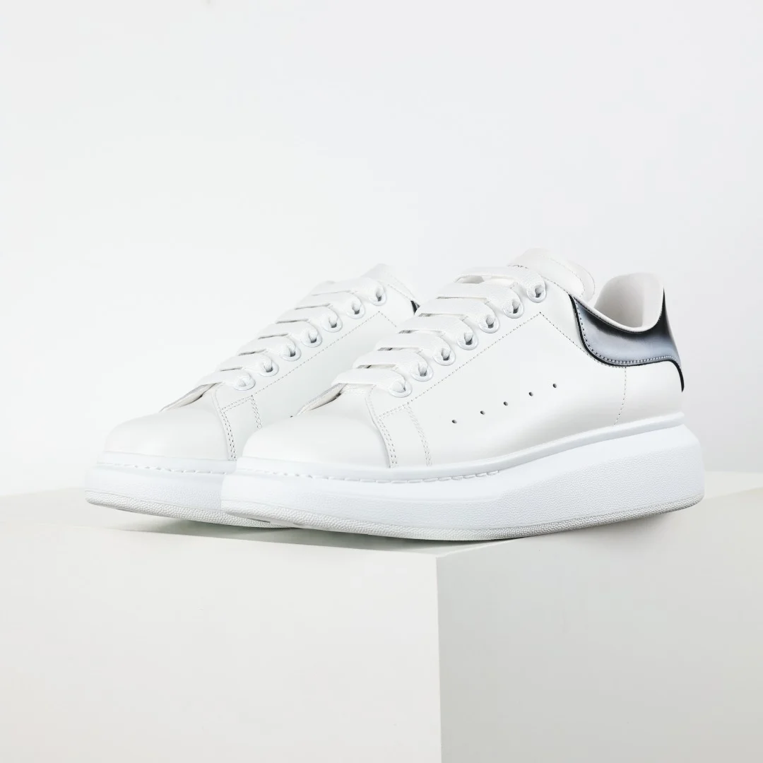 Alexander McQueen Sneaker