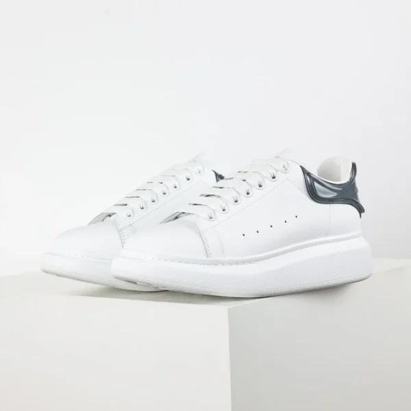 Alexander McQueen Sneaker