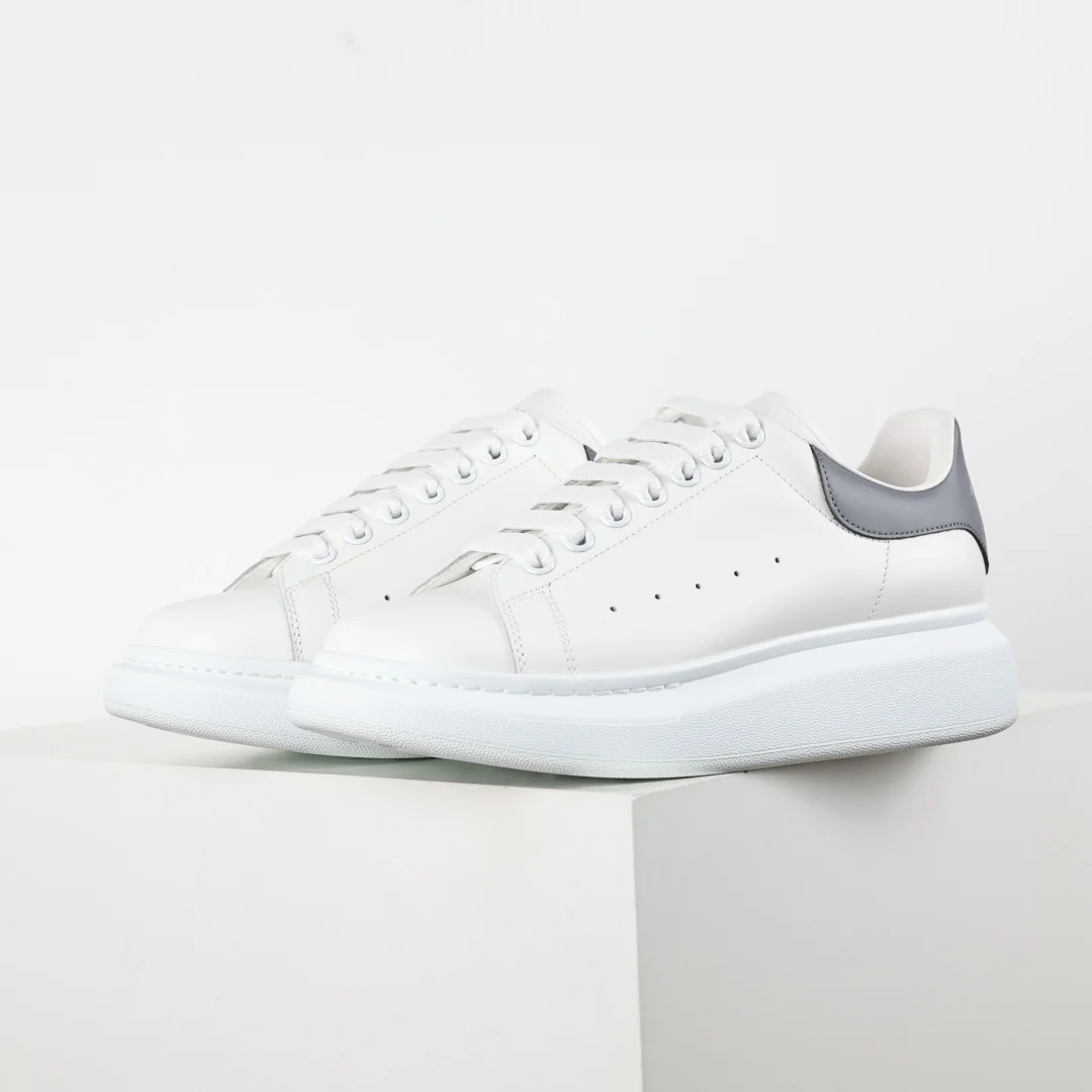 Alexander McQueen Sneaker