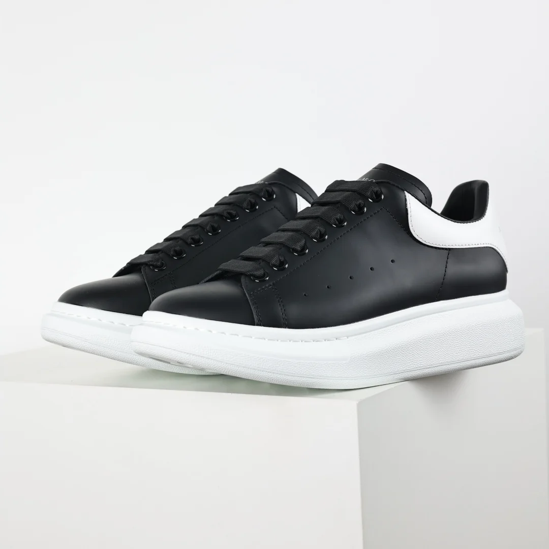 Alexander McQueen Sneaker