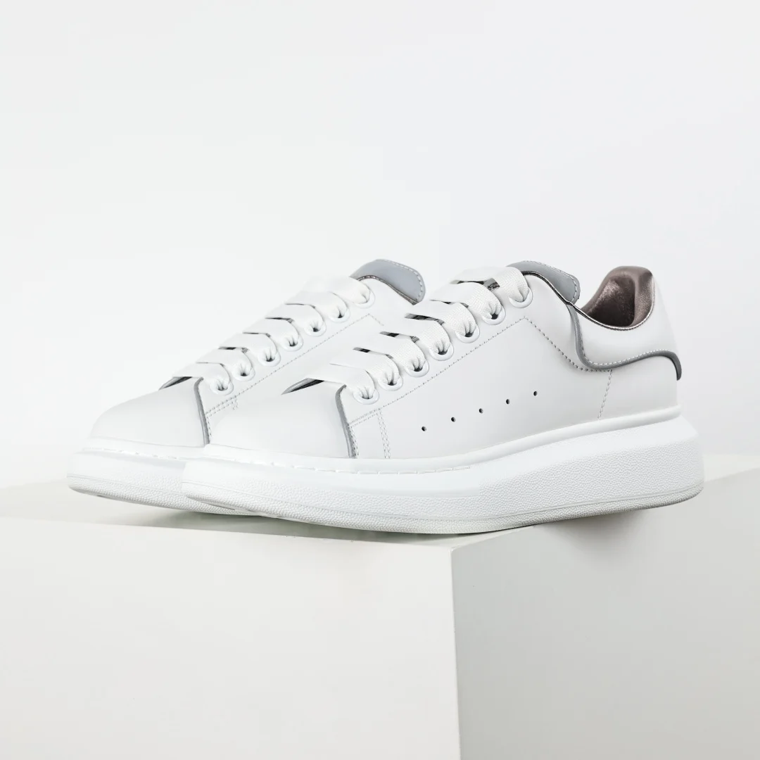 Alexander McQueen Sneaker