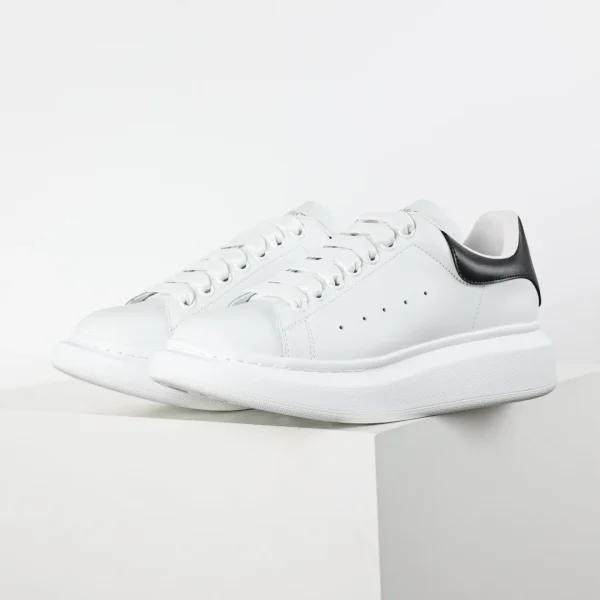 Alexander McQueen Sneaker
