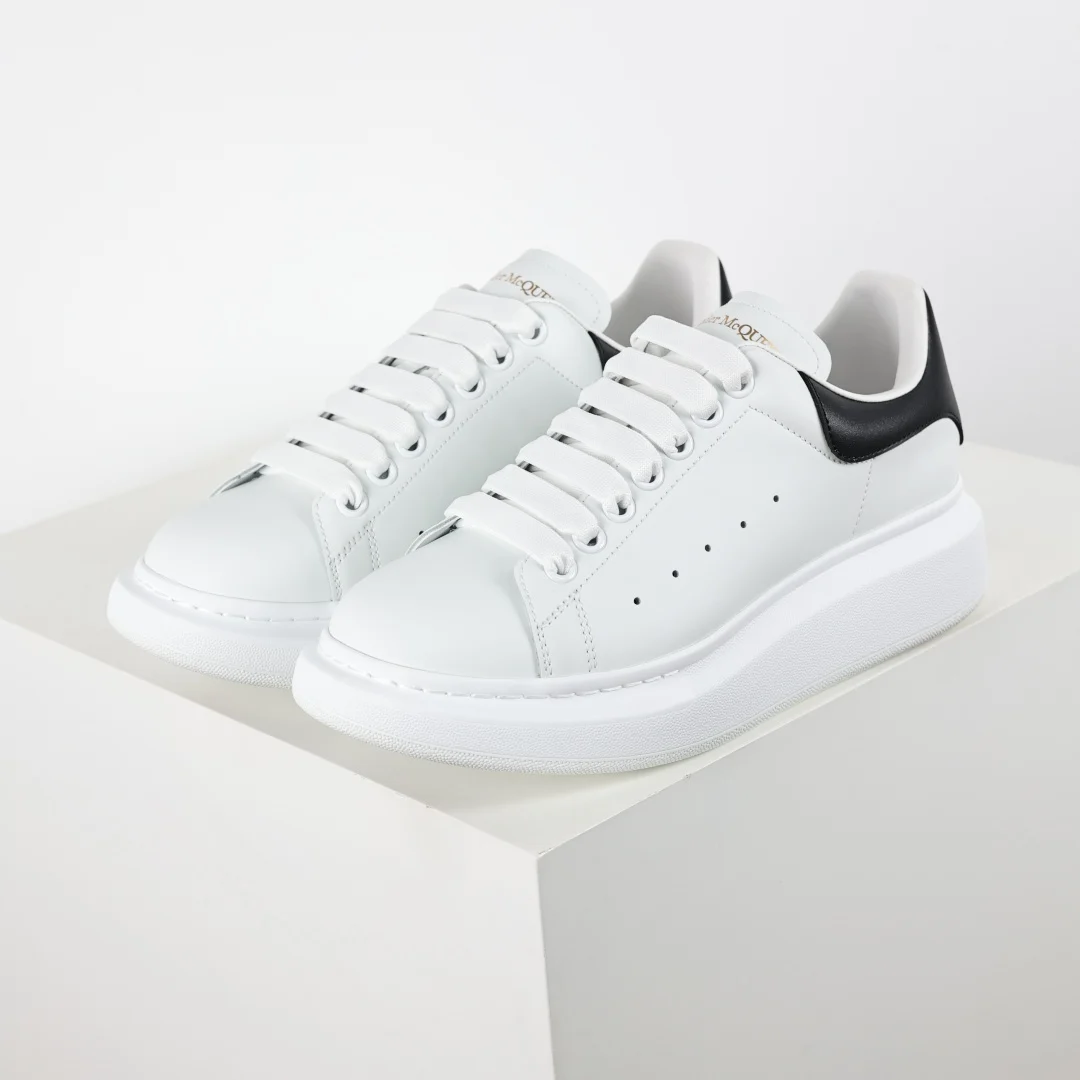 Alexander McQueen Sneaker - immagine 2