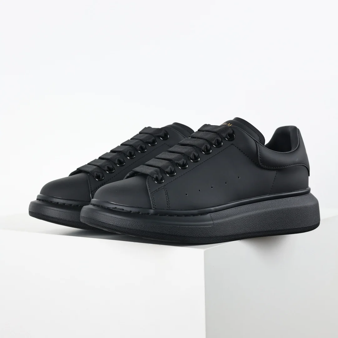 Alexander McQueen Sneaker