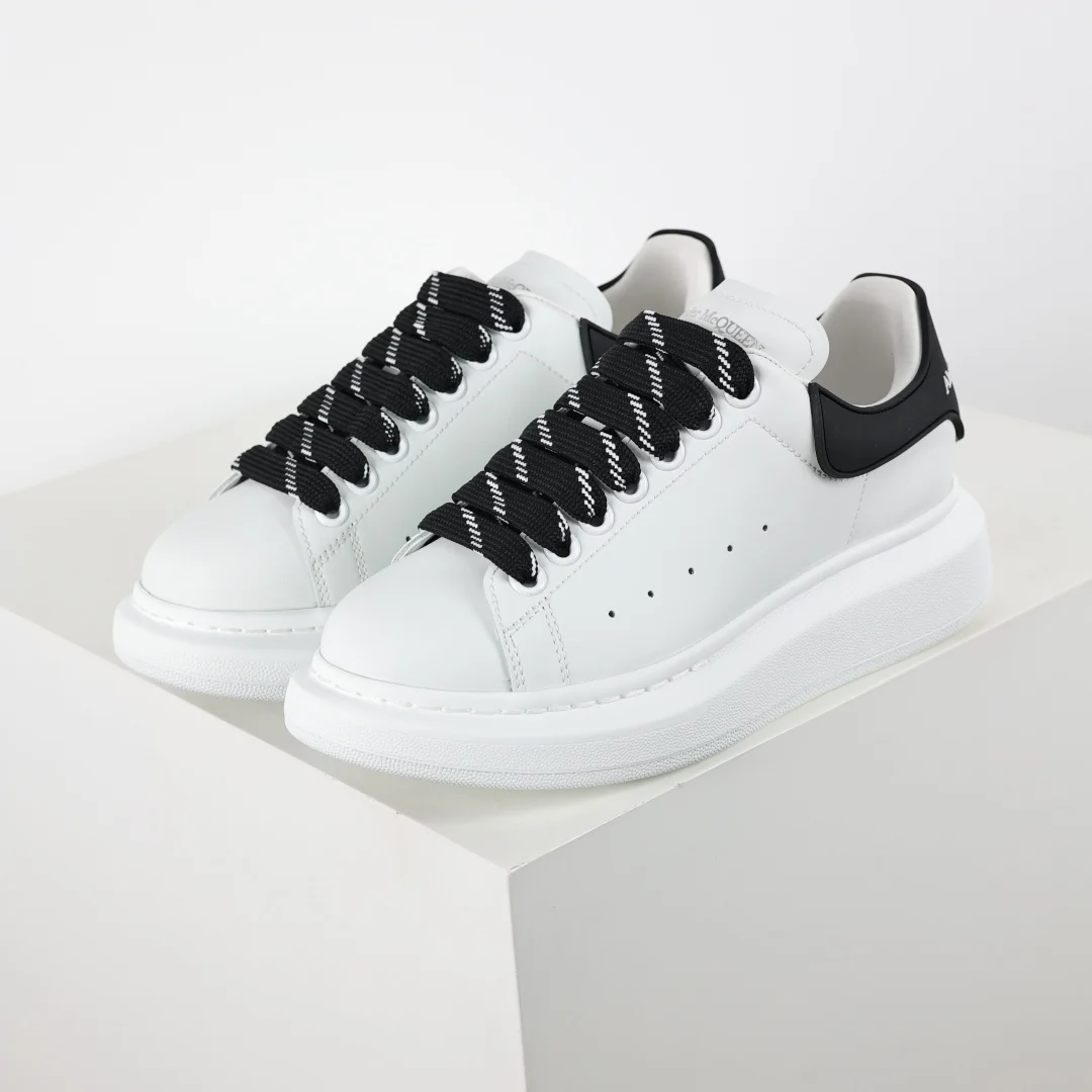 Alexander McQueen Sneaker - immagine 2