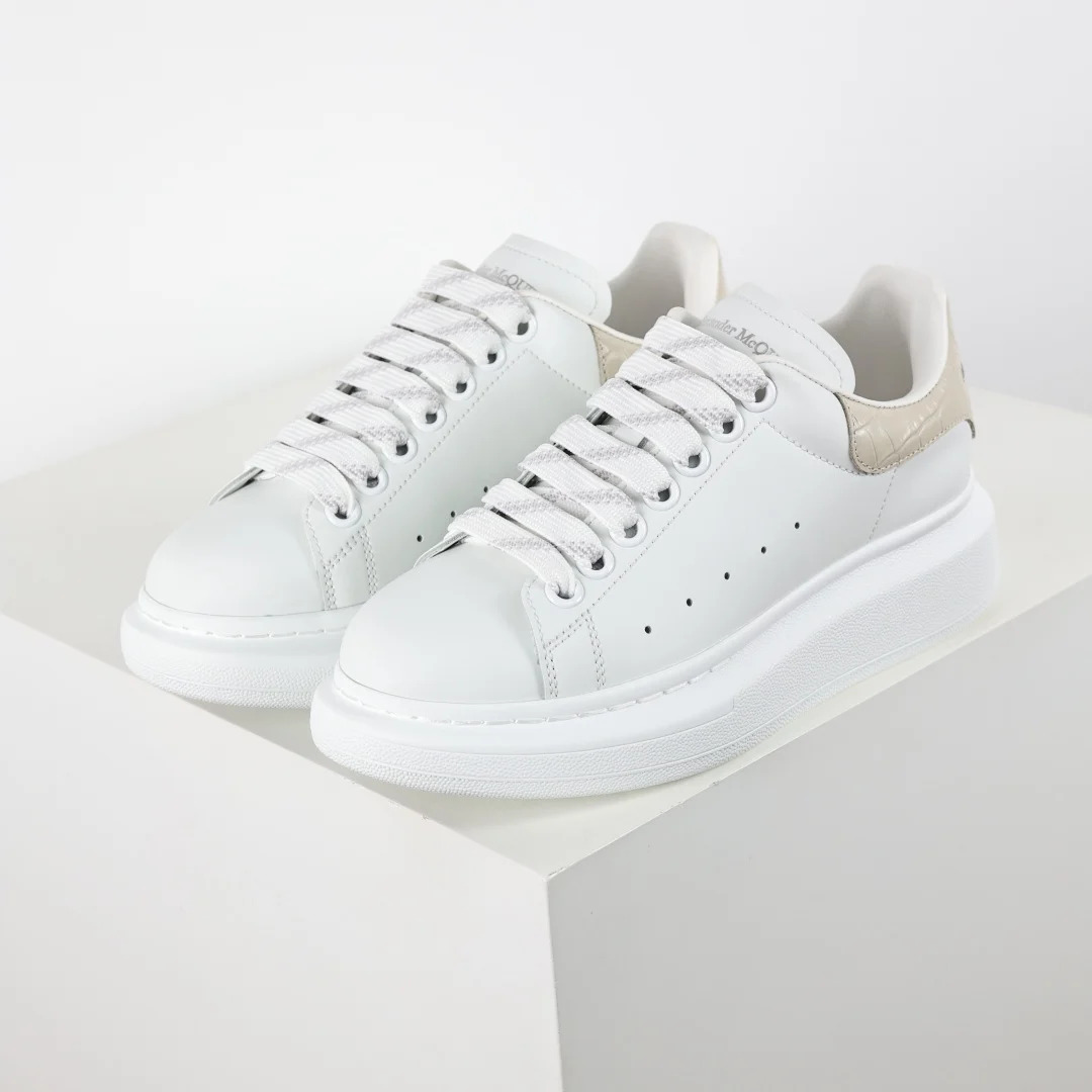 Alexander McQueen Sneaker - immagine 2