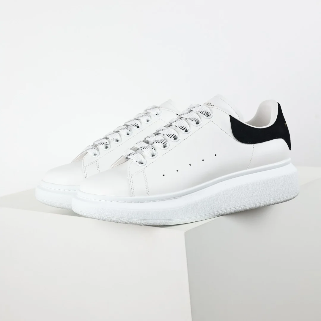 Alexander McQueen Sneaker