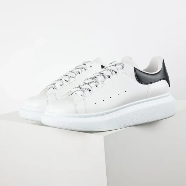 Alexander McQueen Sneaker
