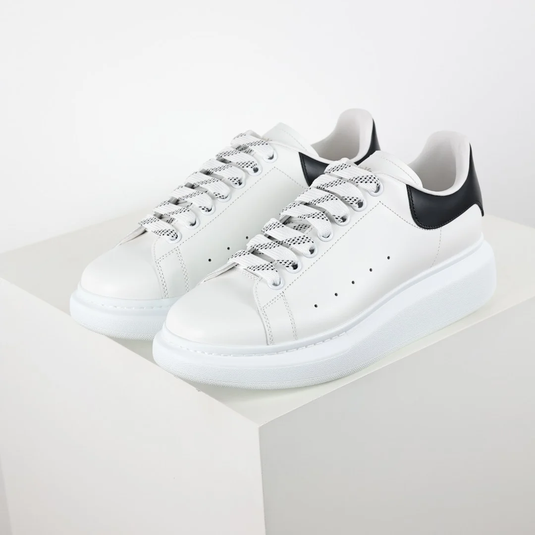Alexander McQueen Sneaker - immagine 2