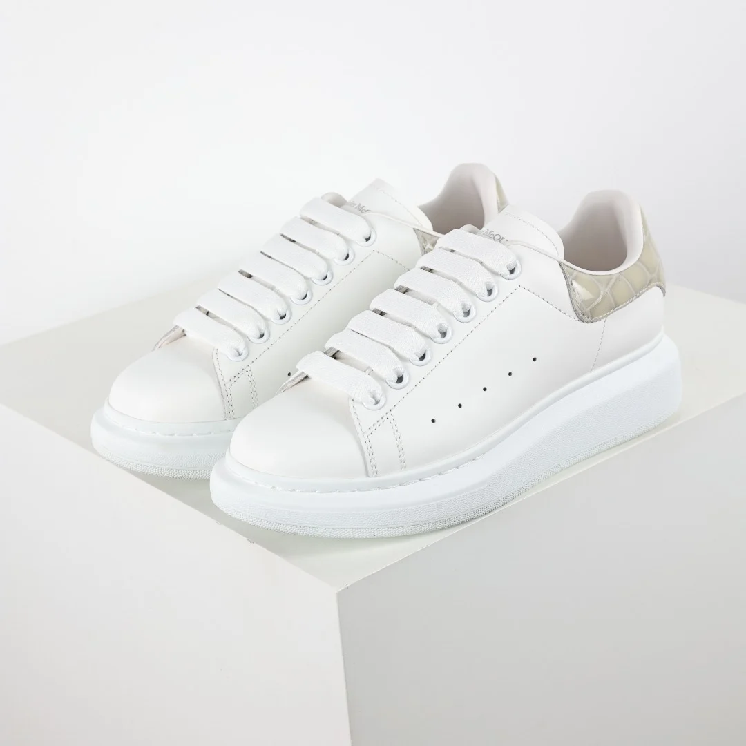 Alexander McQueen Sneaker - immagine 2
