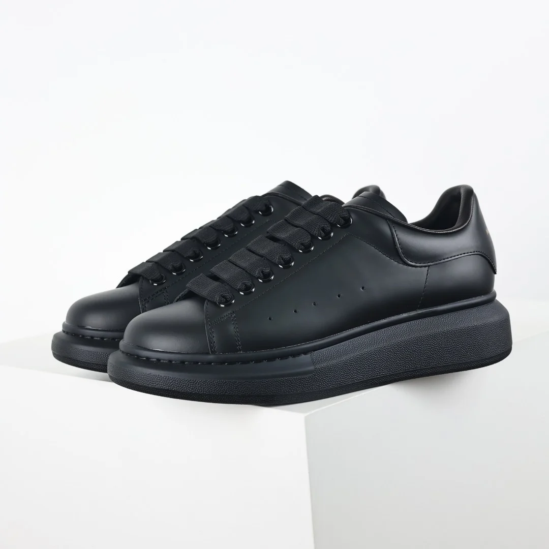 Alexander McQueen Sneaker