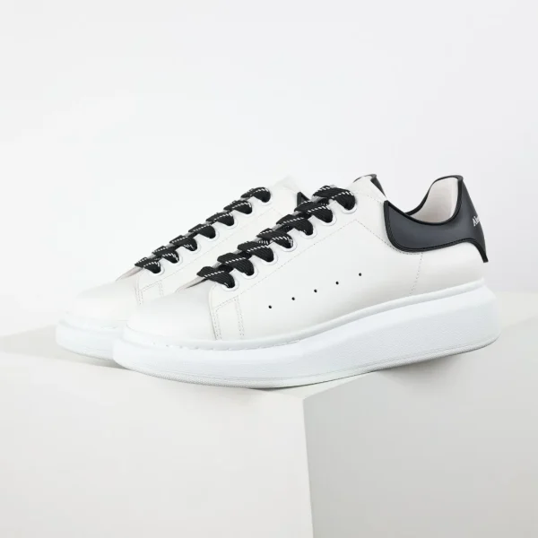 Alexander McQueen Sneaker