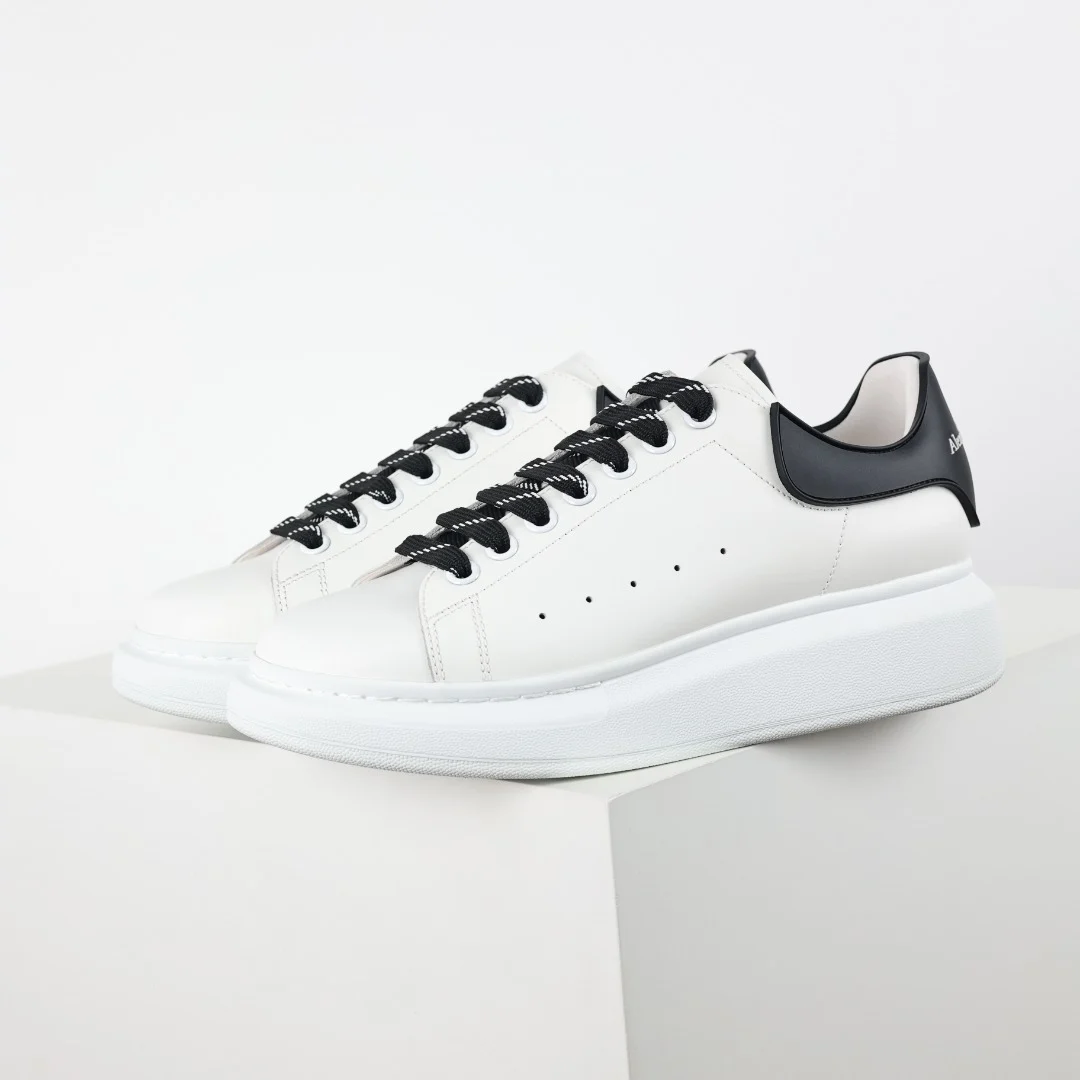 Alexander McQueen Sneaker