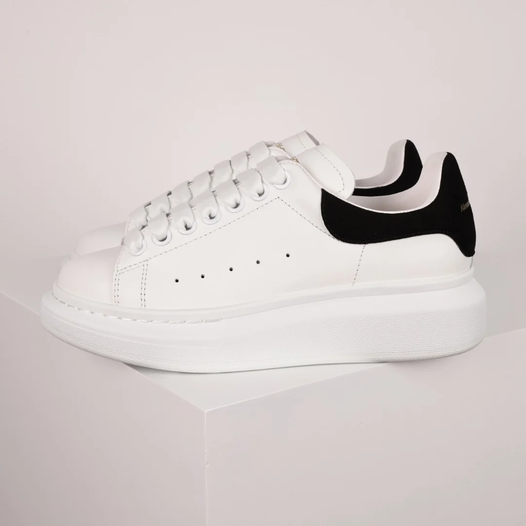 Alexander McQueen Sneaker