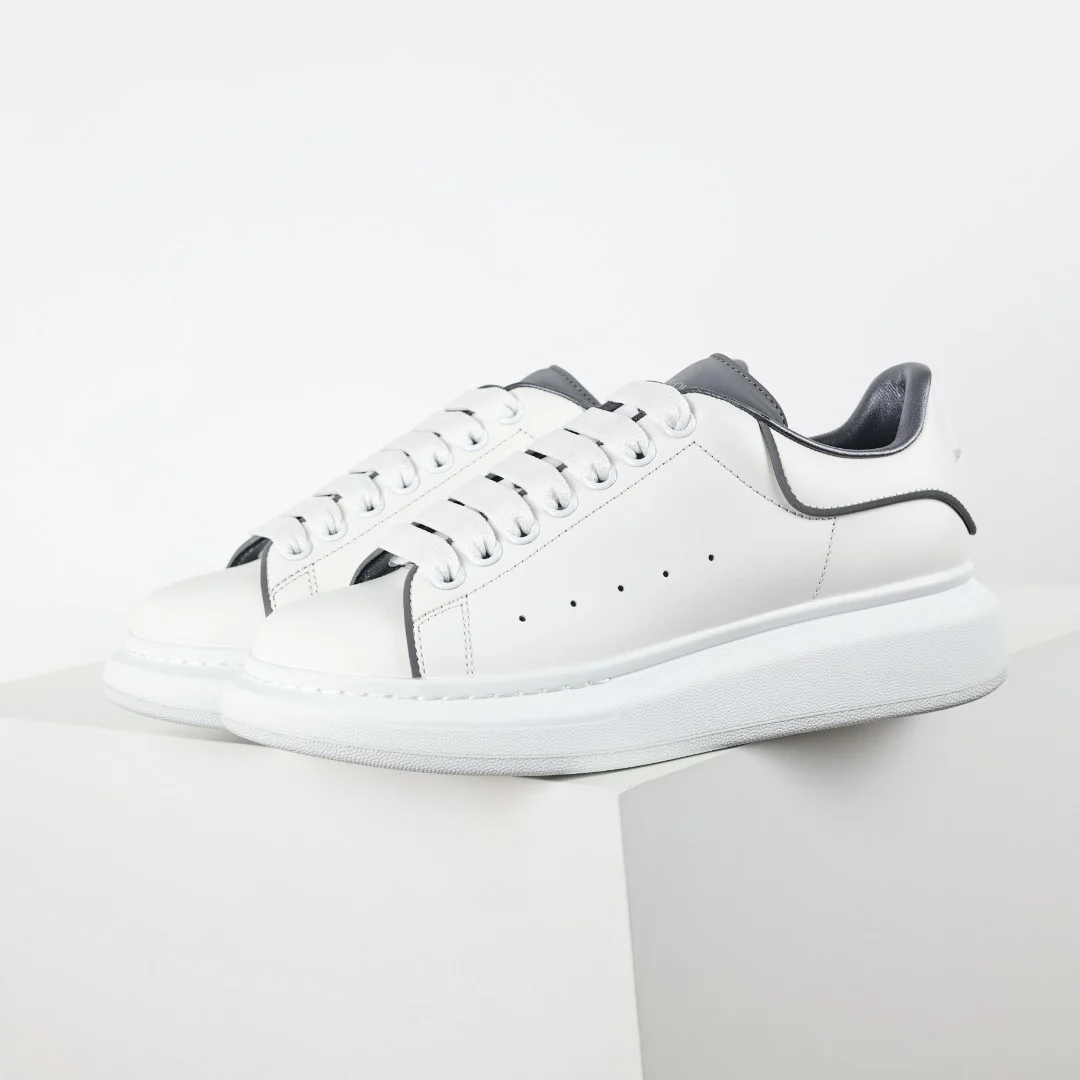 Alexander McQueen Sneaker
