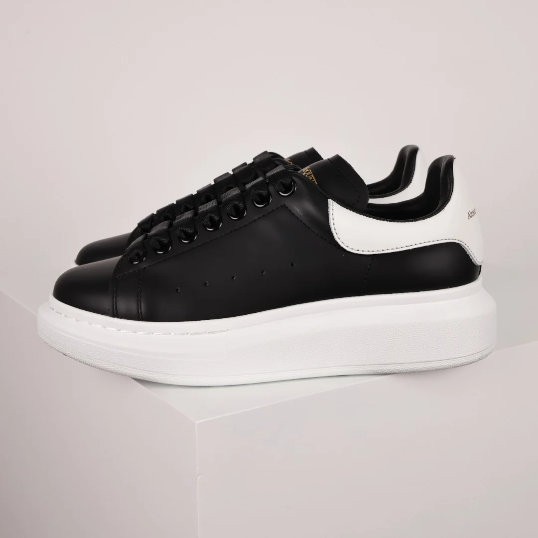 Alexander McQueen Sneaker