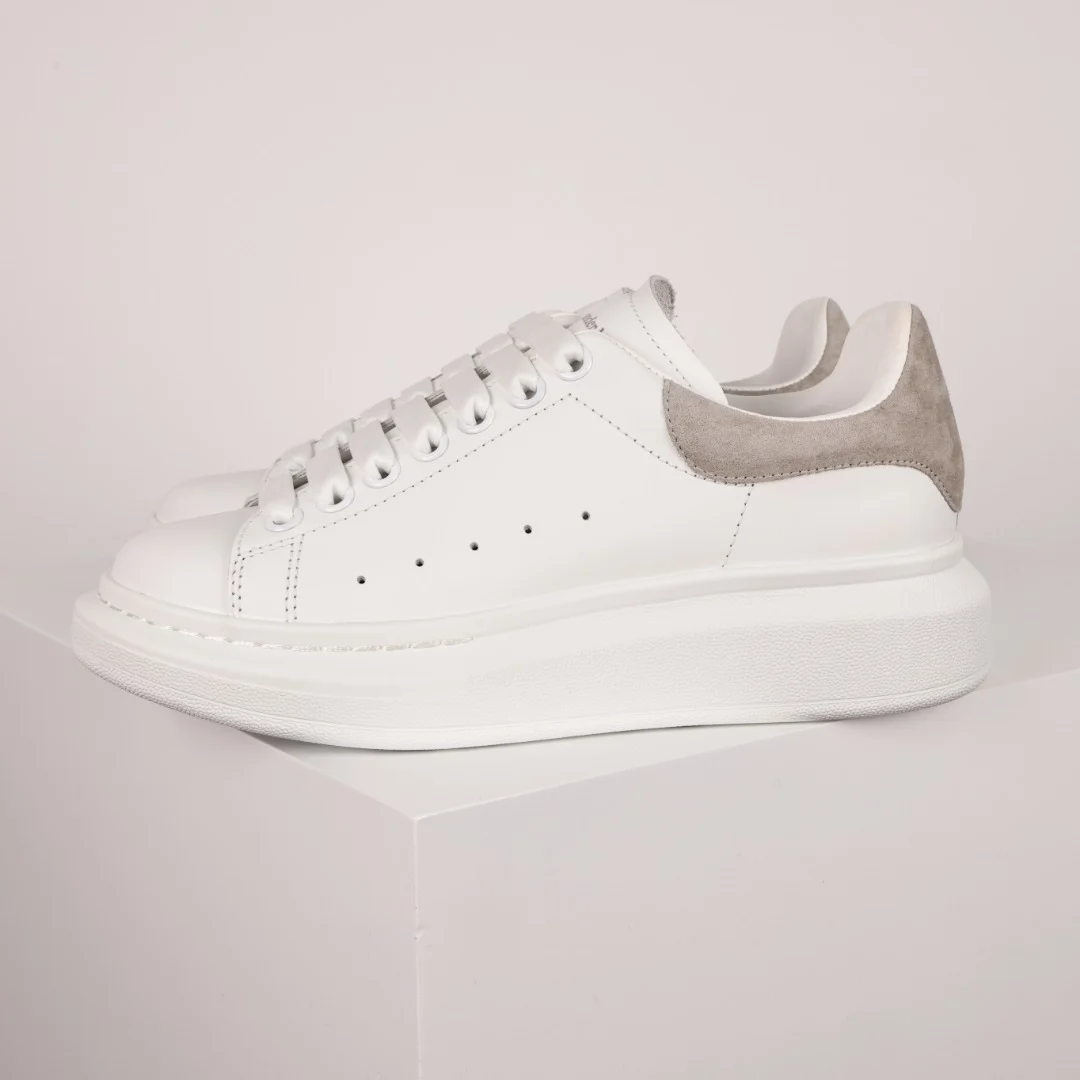Alexander McQueen Sneaker