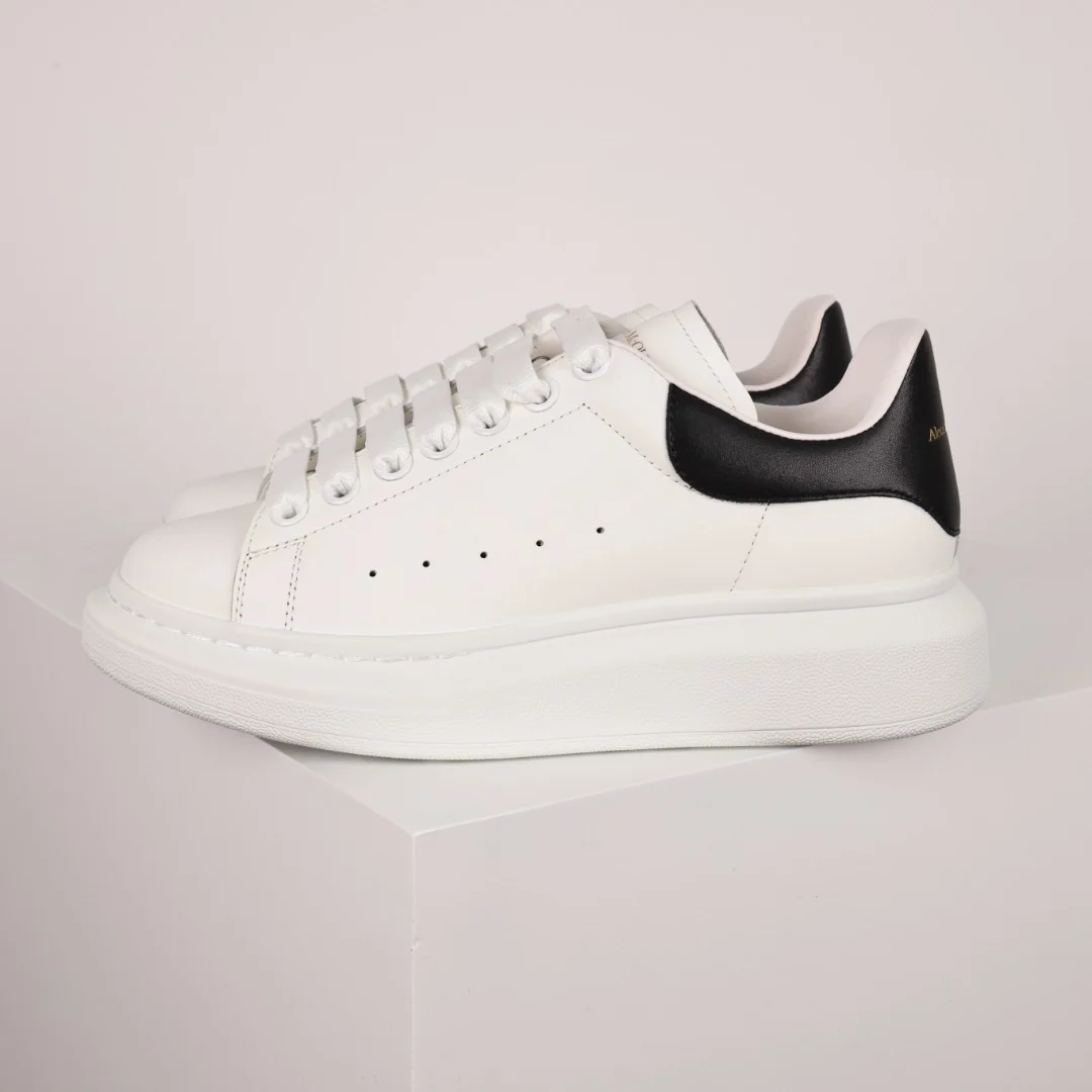 Alexander McQueen Sneaker
