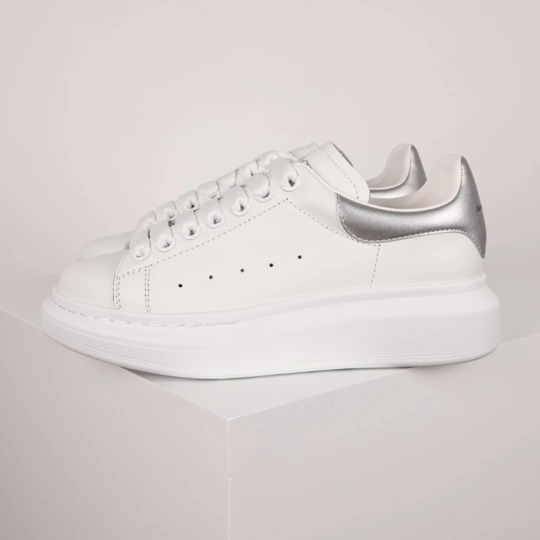 Alexander McQueen Sneaker