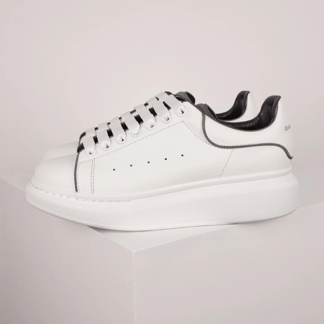 Alexander McQueen Sneaker