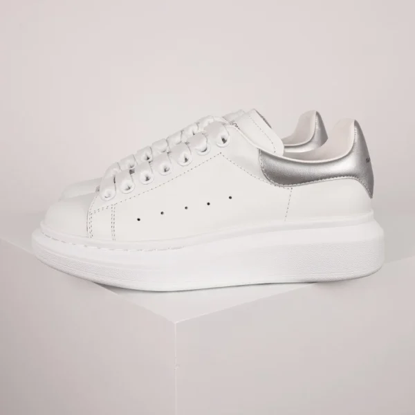 Alexander McQueen Sneaker