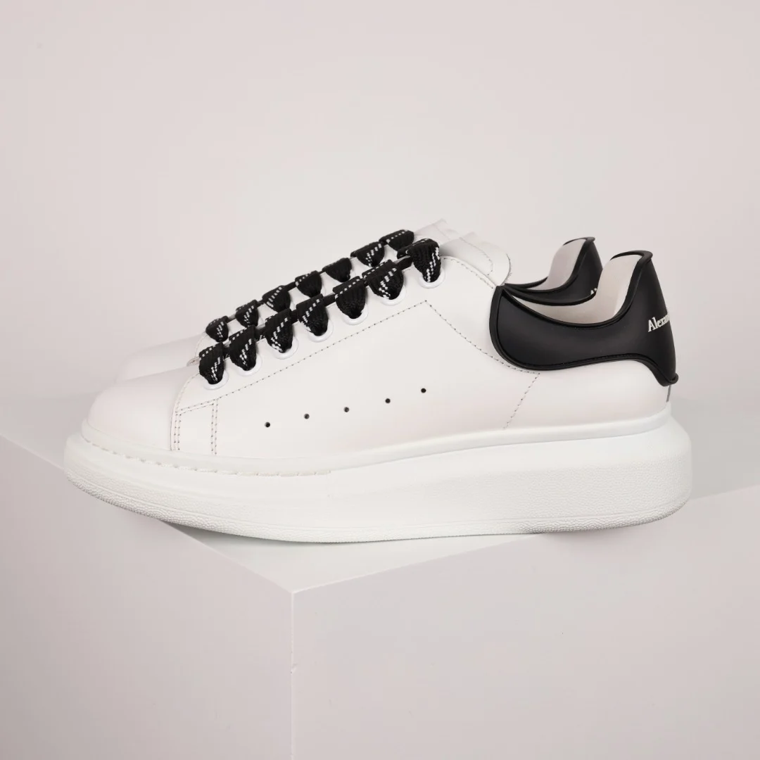 Alexander McQueen Sneaker