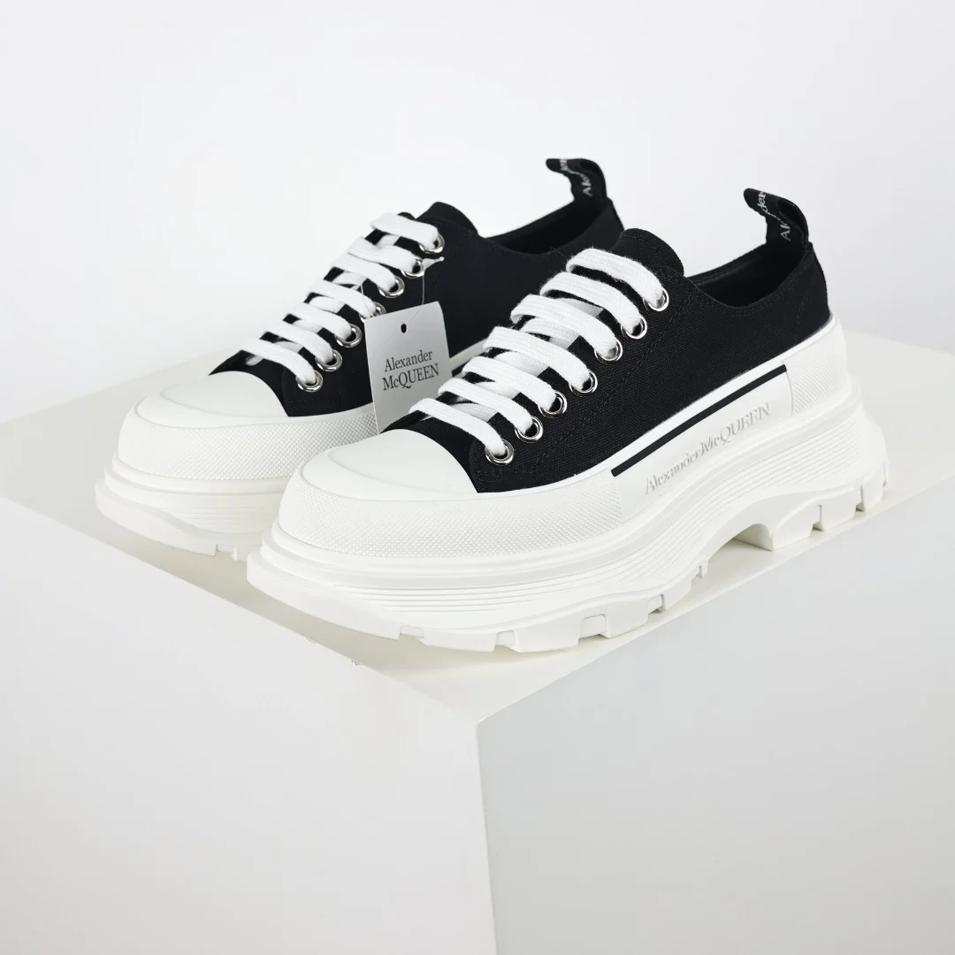 Alexander McQueen Sneaker - immagine 2